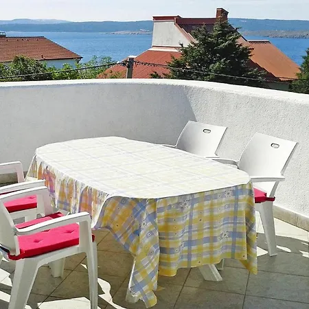Apartment In Jadranovo With Parking Space 아파트