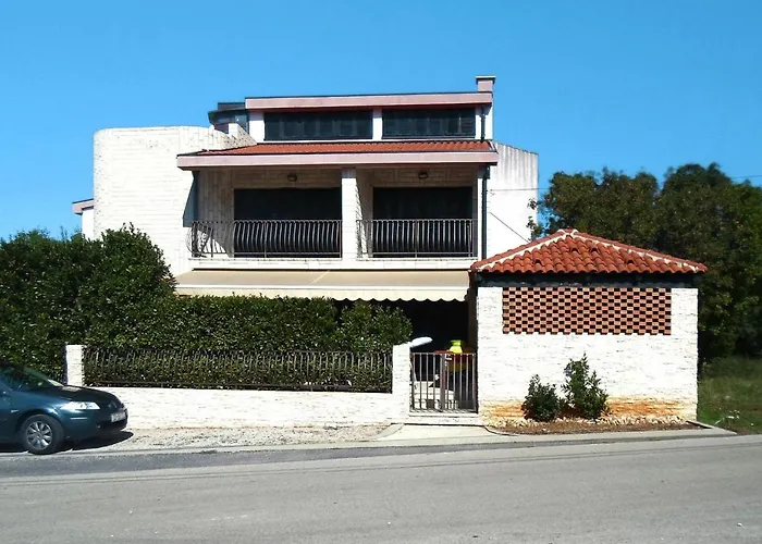 Apartment In Jadranovo With Parking Space *